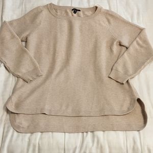 Cyrus cream colored medium weight horizontal ribbed sweater size XL